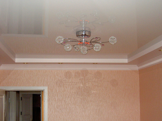 100 фото оформления потолка в гостиной