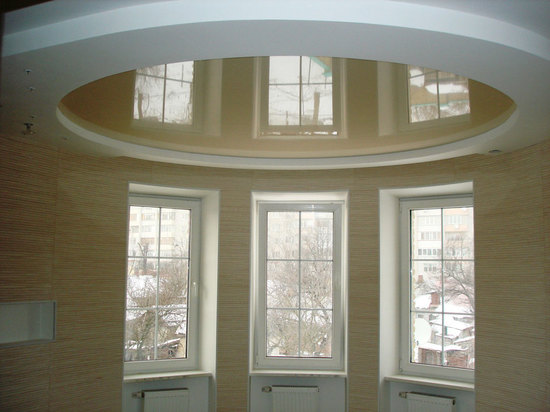 Потолок из гипсокартона с нишей для штор (59 фото)